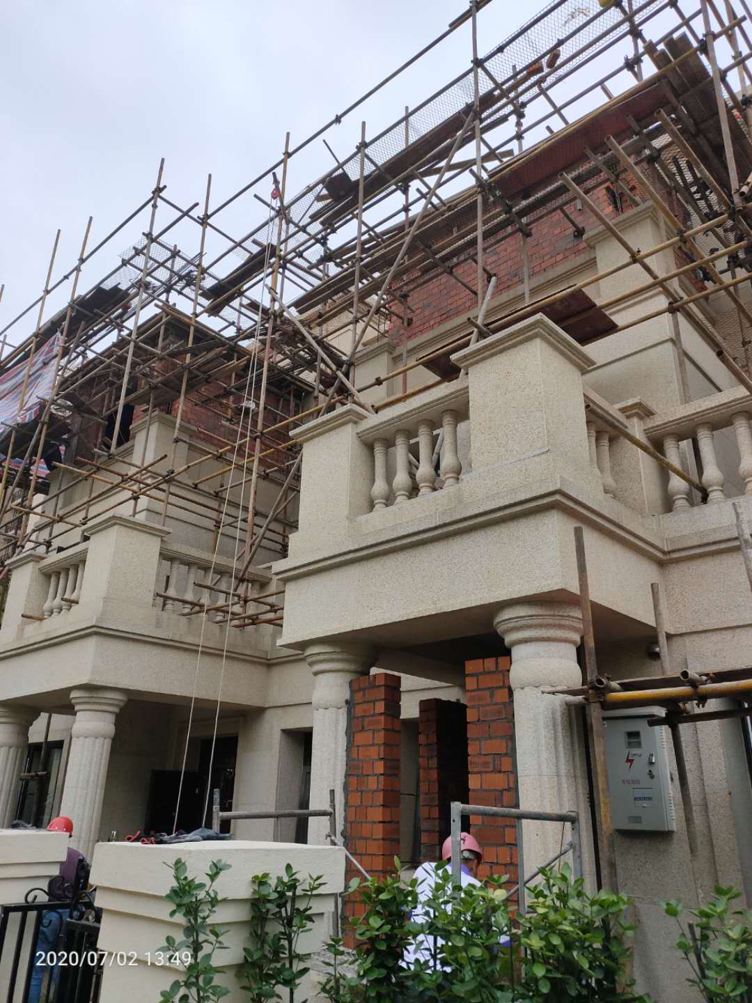 7月2日违章继续施工3.jpg