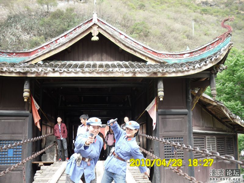 解放泸定桥.jpg